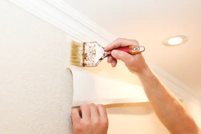 Pose de papier peint à Marchezais — revêtements muraux et toiles de verre
